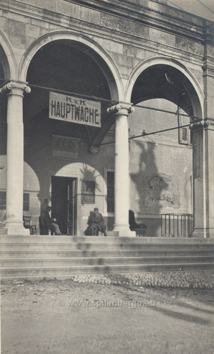 Udine durante l'invasione. I. e R. Guardia principale.jpg